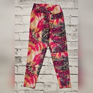 Loquido Vibrant Pink and Black Patterned Midi Leggings